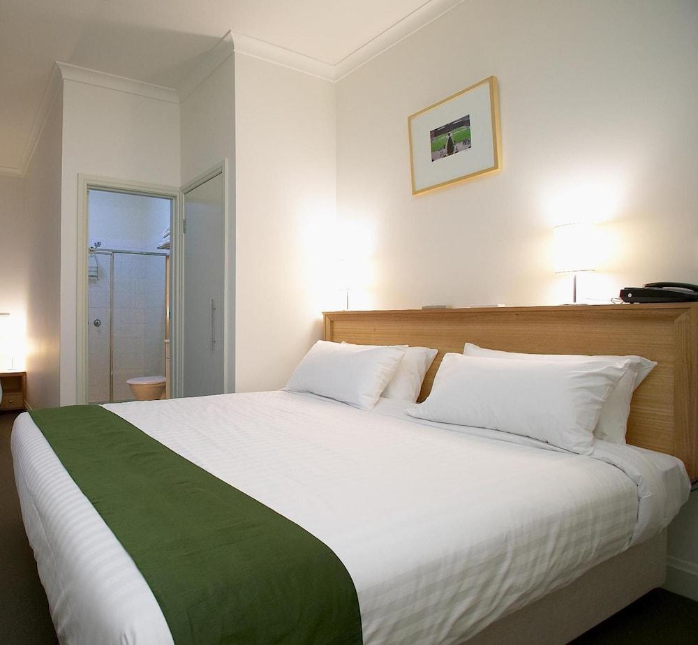 Sophia Hotel Melbourne